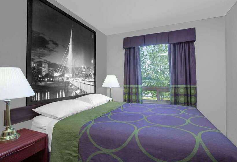 مُتل Super 8 By Wyndham Portage La Prairie Mb