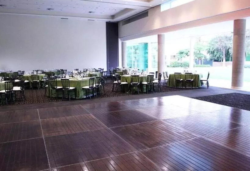 Radisson Poliforum Plaza Hotel Leon