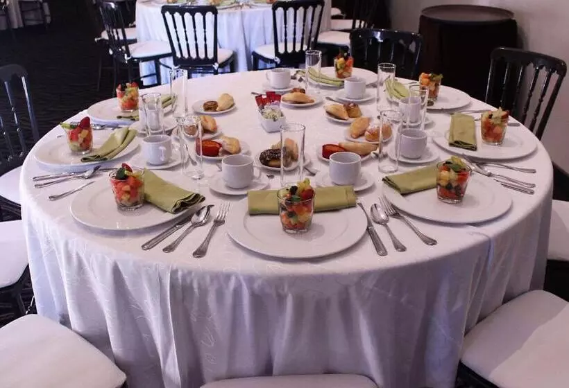 Radisson Poliforum Plaza Hotel Leon