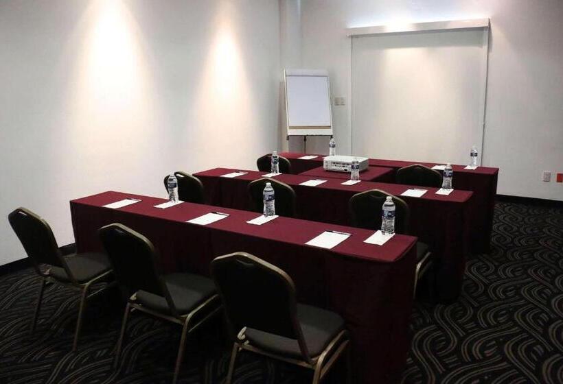 Radisson Poliforum Plaza Hotel Leon