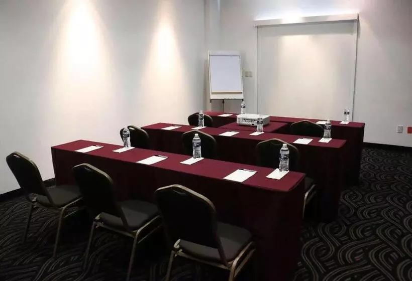 Radisson Poliforum Plaza Hotel Leon