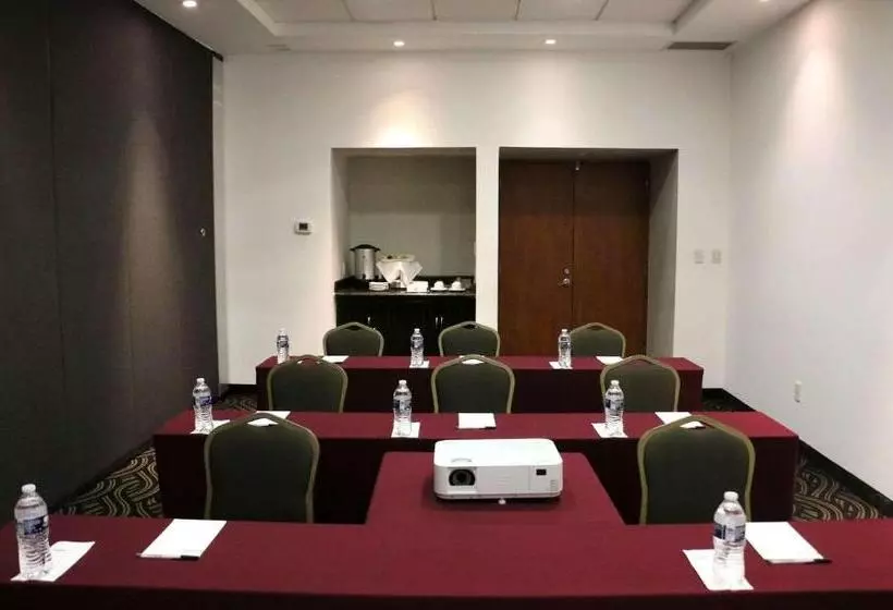 Radisson Poliforum Plaza Hotel Leon