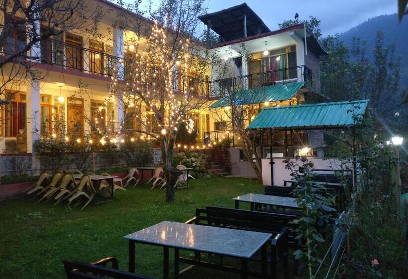 簡易ホテル Madpackers Manali