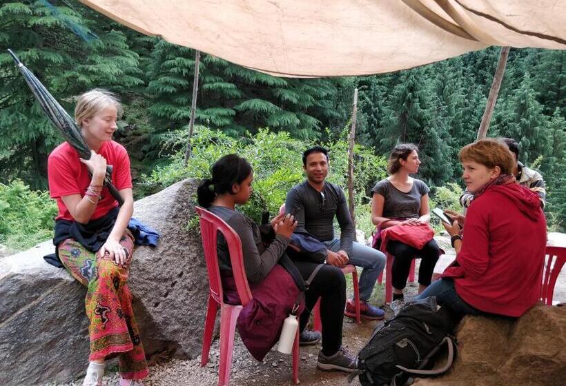 簡易ホテル Madpackers Manali