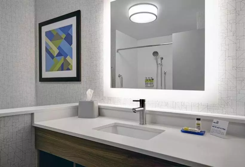 Hotelli Holiday Inn Express   Milwaukee Downtown, An Ihg