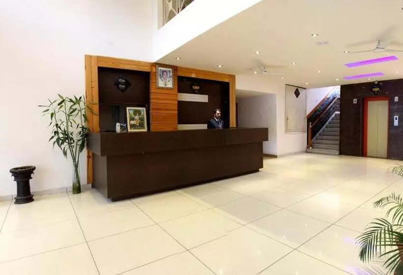 Hotelli Vatika   The Riverside Resort