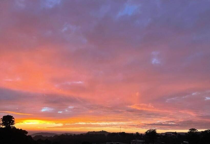 ホテル Vatika   The Riverside Resort