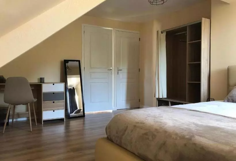 Aamiaismajoitus (B&B) Le Nid Du Franc