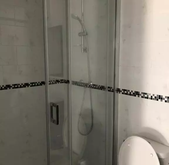 Aamiaismajoitus (B&B) Le Nid Du Franc