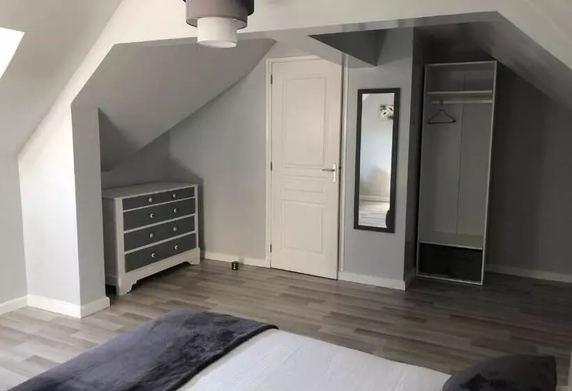 Aamiaismajoitus (B&B) Le Nid Du Franc