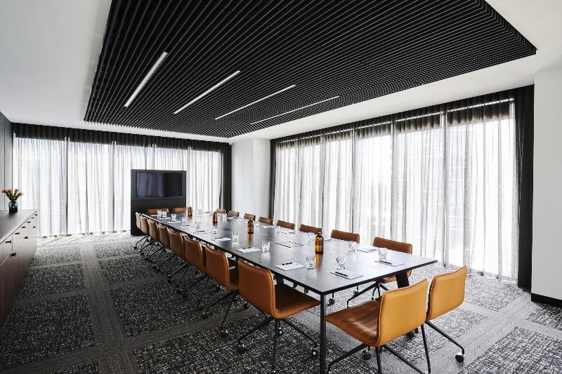 Hotel Abode Belconnen