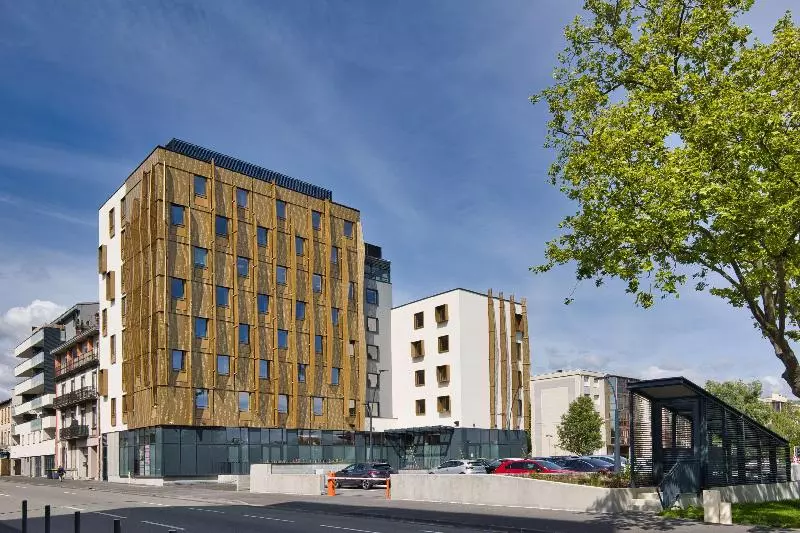 Aiden By Best Western Clermont Ferrand Hotel & Spa