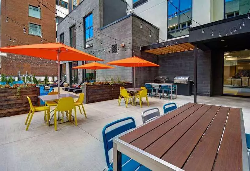 Hotelli Hilton Garden Inn Kalamazoo