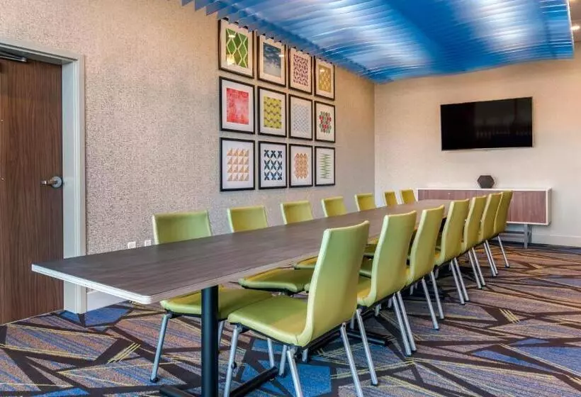 Hotelli Holiday Inn Express & Suites   Carlisle Southwest I 81, An Ihg