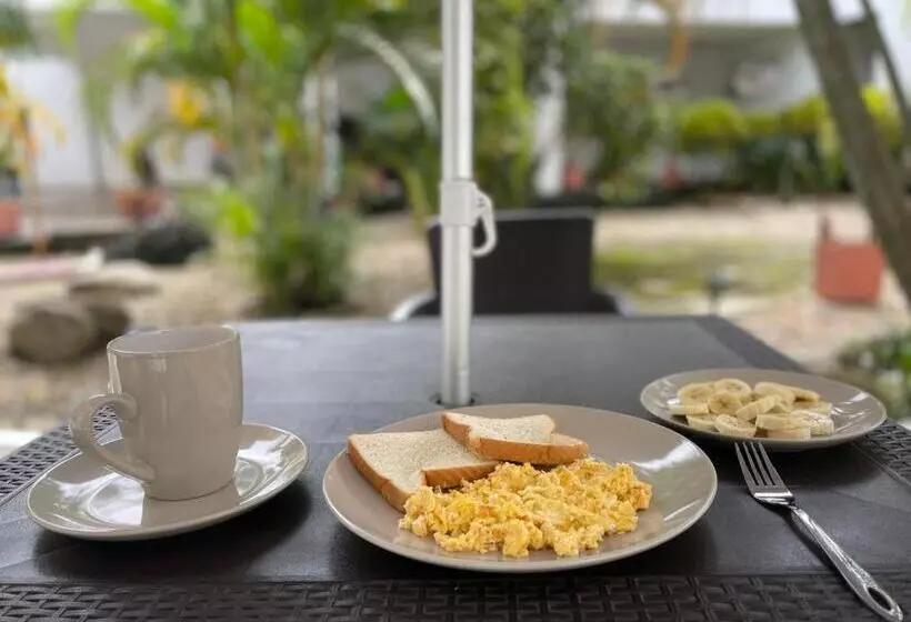 Hotelli Luna Roja Del Llano