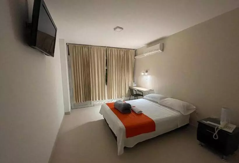 Hotelli Luna Roja Del Llano