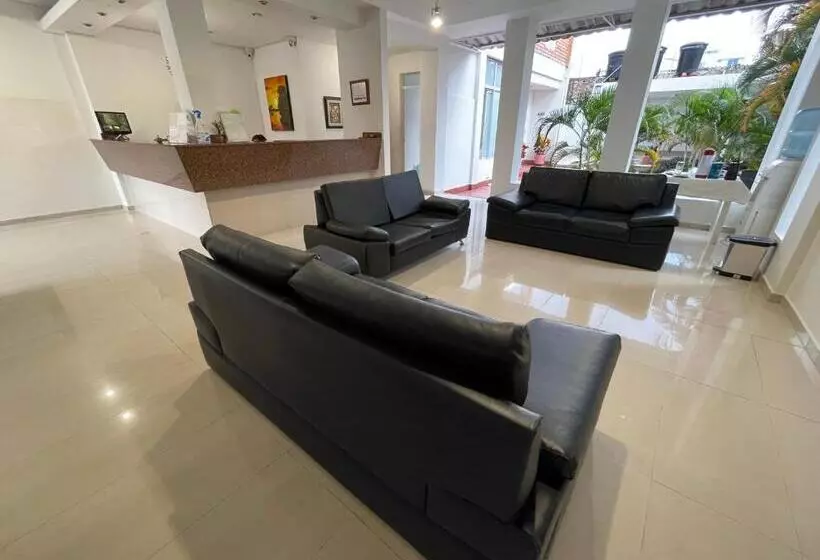 Hotelli Luna Roja Del Llano