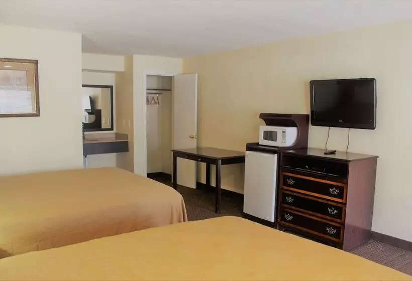 Hotelli Oregon Trail Inn And Suites