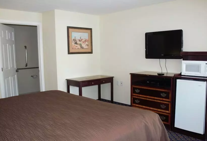 Hotelli Oregon Trail Inn And Suites