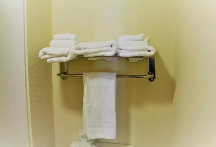 Hotelli Oregon Trail Inn And Suites