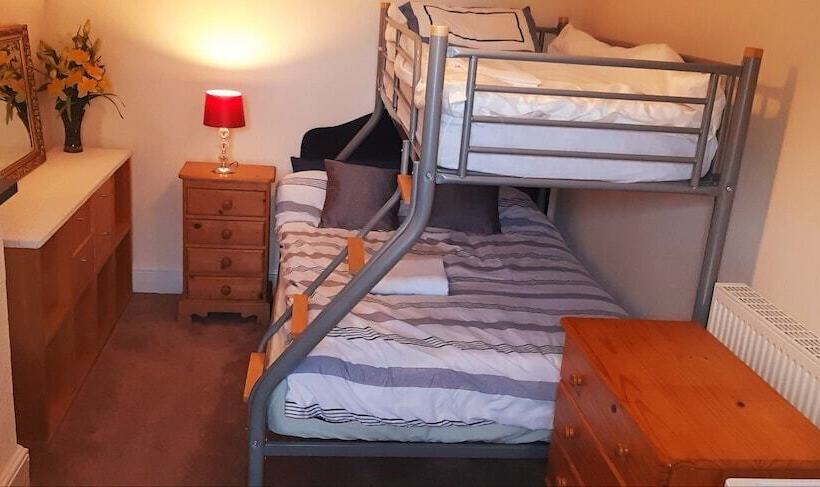 Hotel Phoenix Nights Guest House