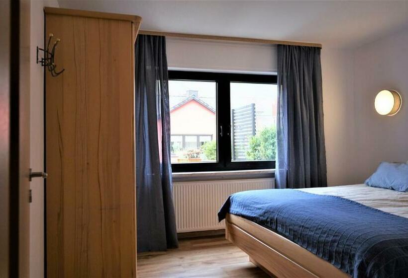 بنسيون Haus Moselliebe B&b