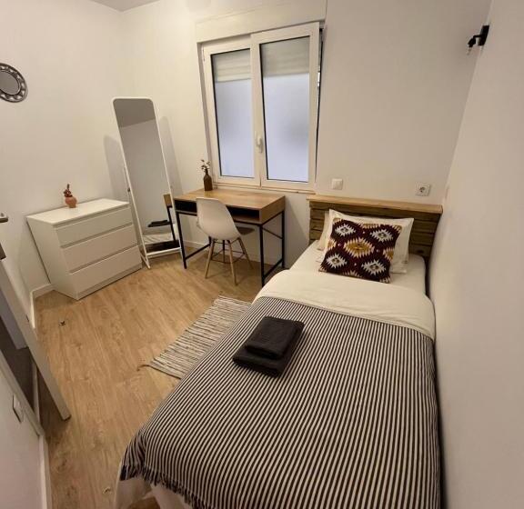 پانسیون Hola Hostel Alicante