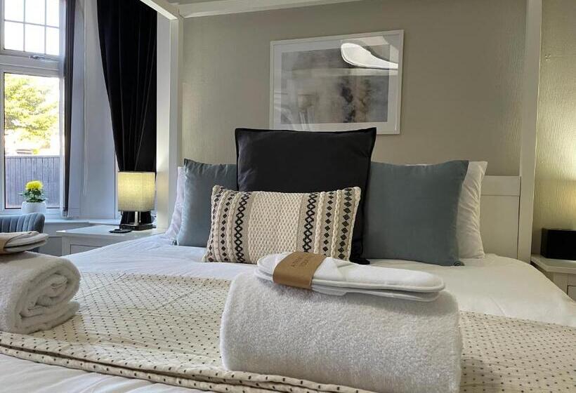 פנסיון Peacock Guest House