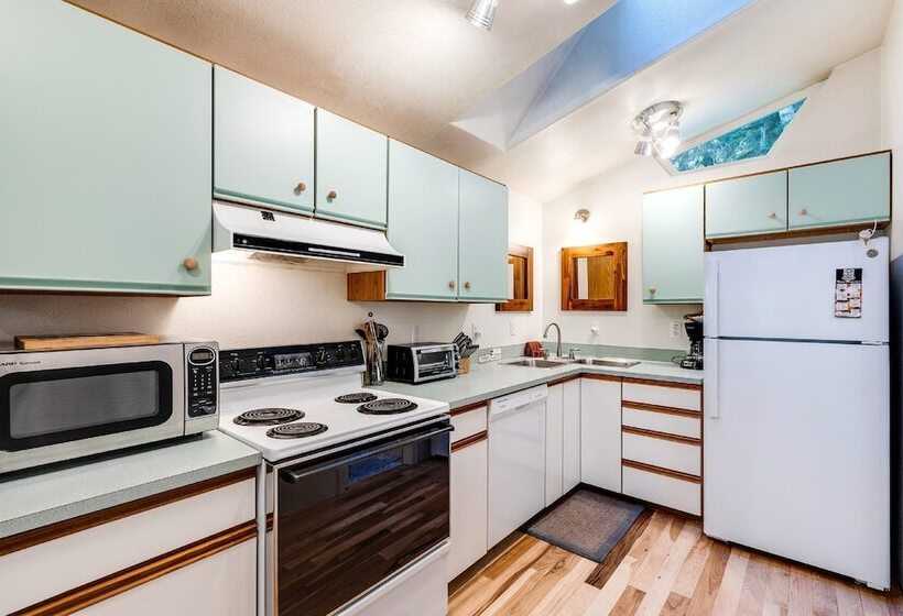 60gs   Hot Tub   Bbq   Wifi   Sleeps 2