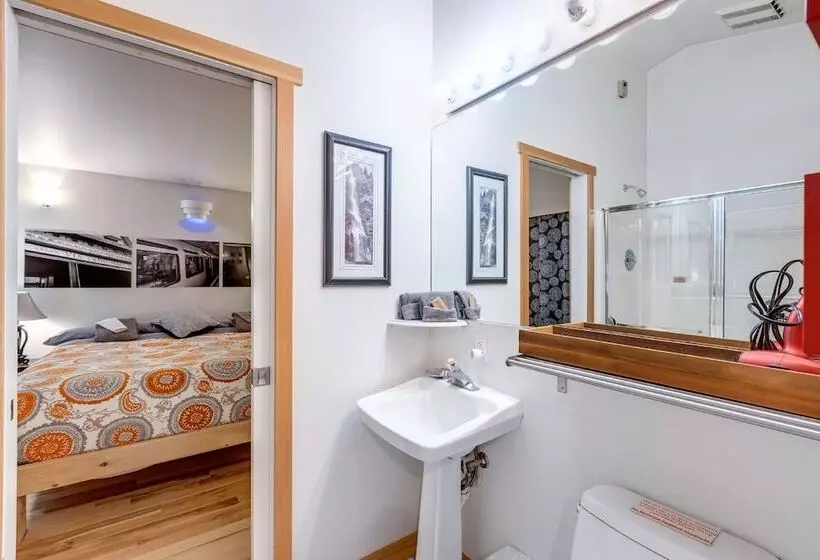 60gs   Hot Tub   Bbq   Wifi   Sleeps 2