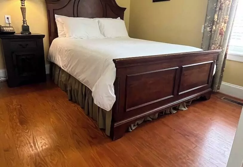 Aamiaismajoitus (B&B) Grand Lux Inn