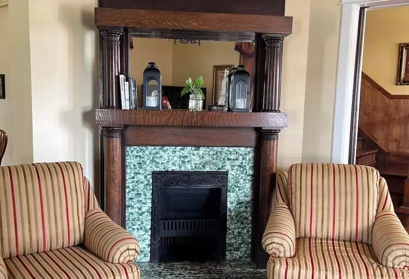 Aamiaismajoitus (B&B) Grand Lux Inn