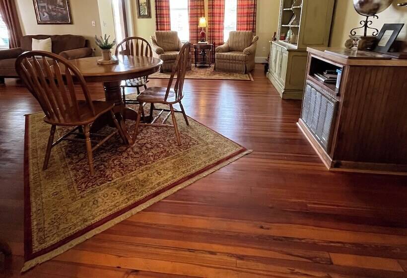 Bed and Breakfast Grand Lux Inn