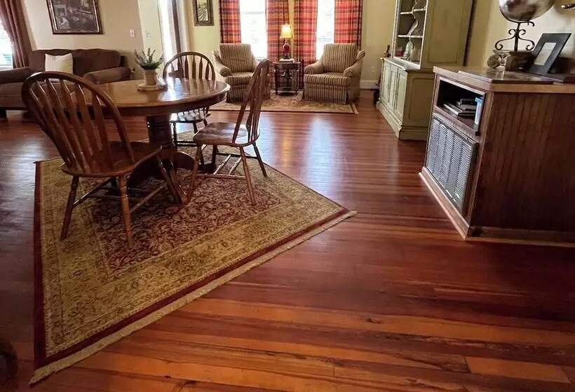 Aamiaismajoitus (B&B) Grand Lux Inn