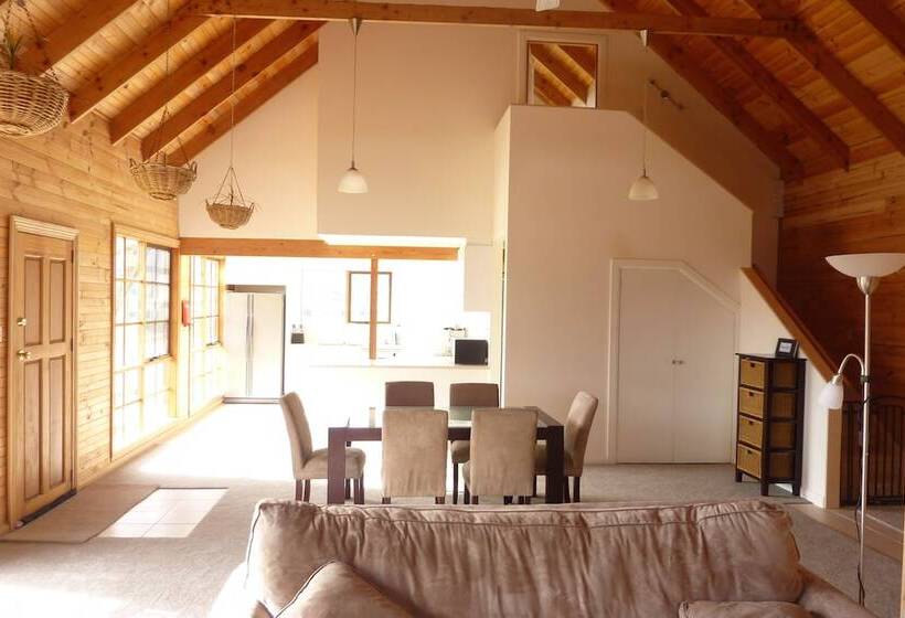 Charles Reuben Estate