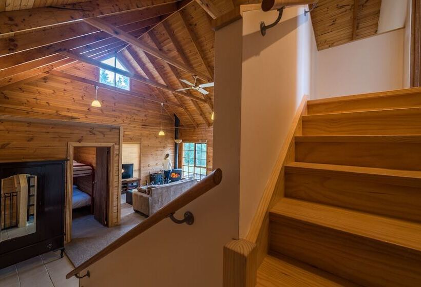 Charles Reuben Estate