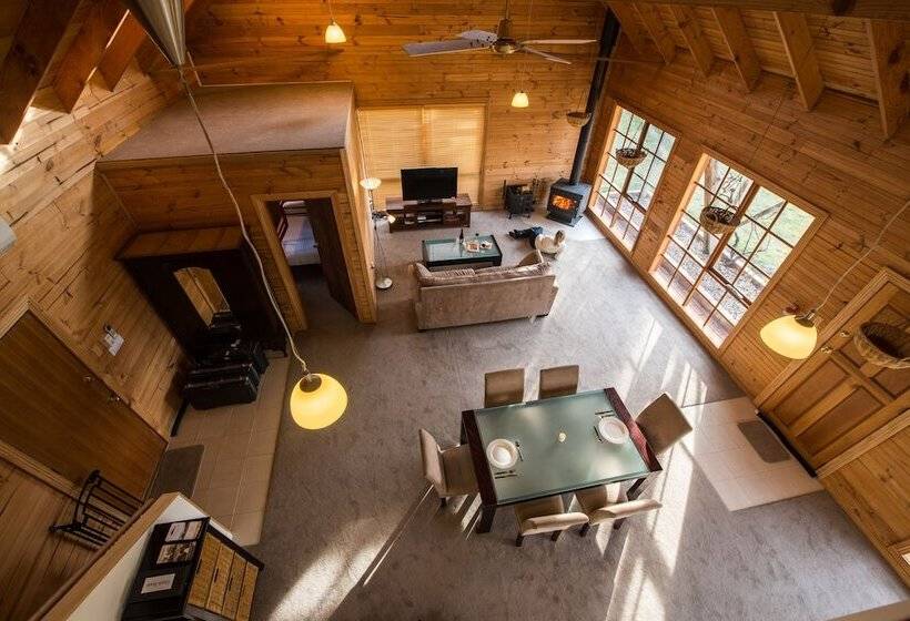 Charles Reuben Estate