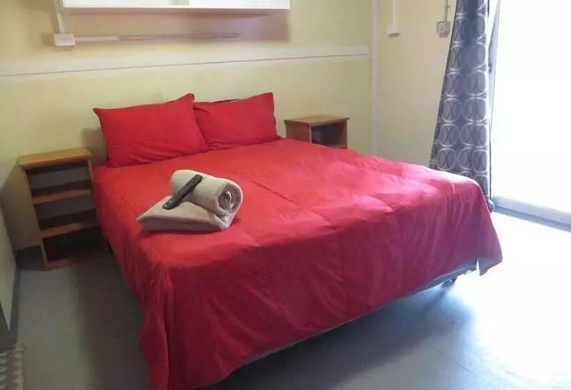 Hotelli Blackrock Tourist Park