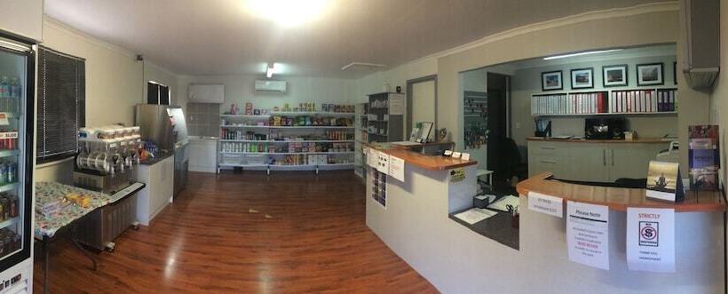 酒店 Blackrock Tourist Park