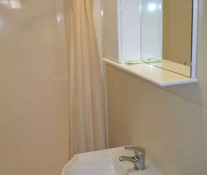 Hotelli Blackrock Tourist Park