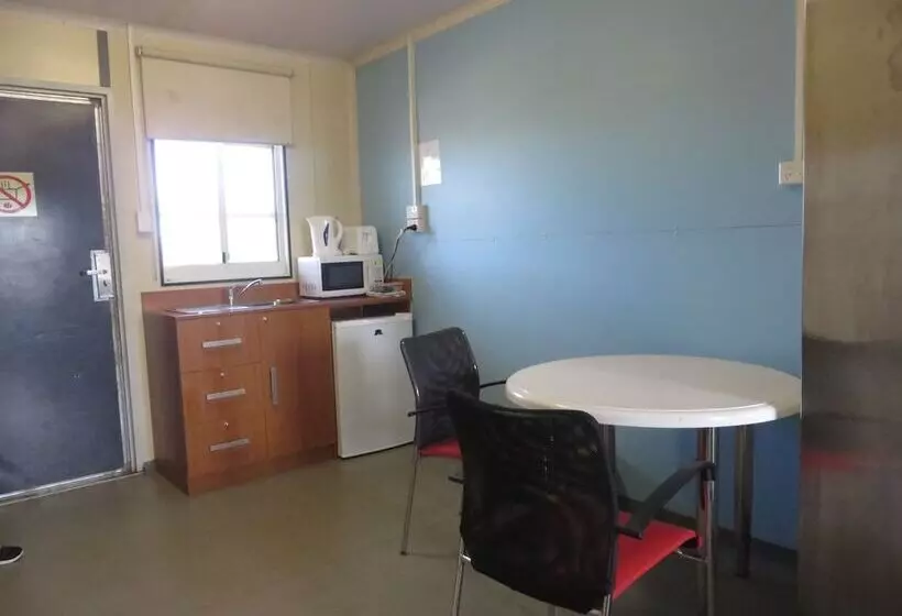 Hotelli Blackrock Tourist Park