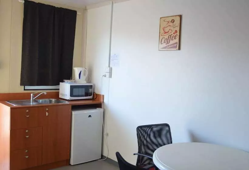 Hotelli Blackrock Tourist Park