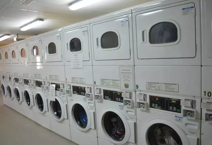 Hotelli Blackrock Tourist Park