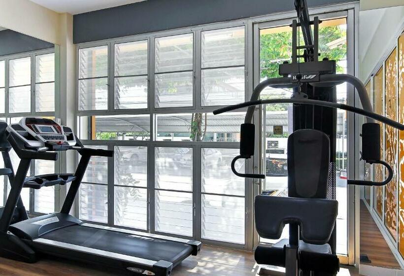 Otel Fullroom 77 Srinakarin