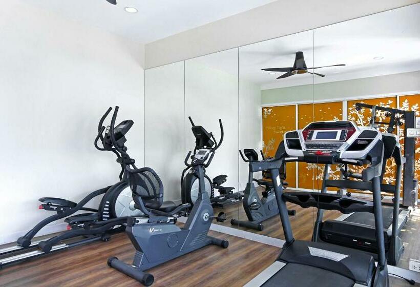 Otel Fullroom 77 Srinakarin