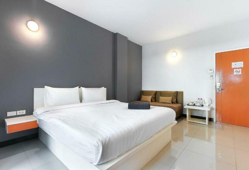 Otel Fullroom 77 Srinakarin