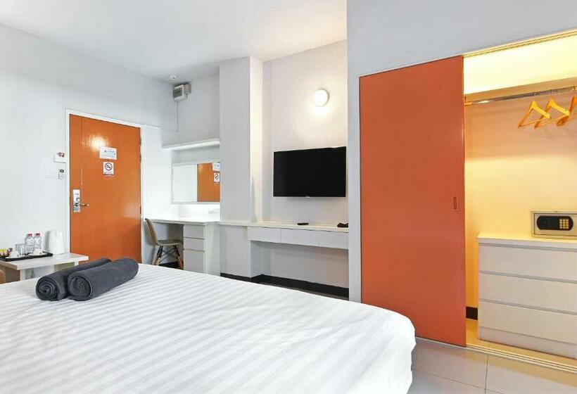 Otel Fullroom 77 Srinakarin