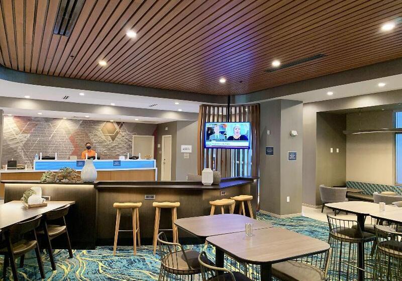 Отель Springhill Suites By Marriott Cape Canaveral Cocoa Beach