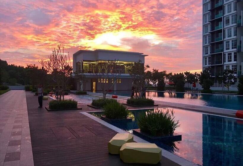 פנסיון Little Home At Green Residence Cheras