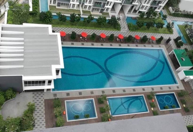 פנסיון Little Home At Green Residence Cheras